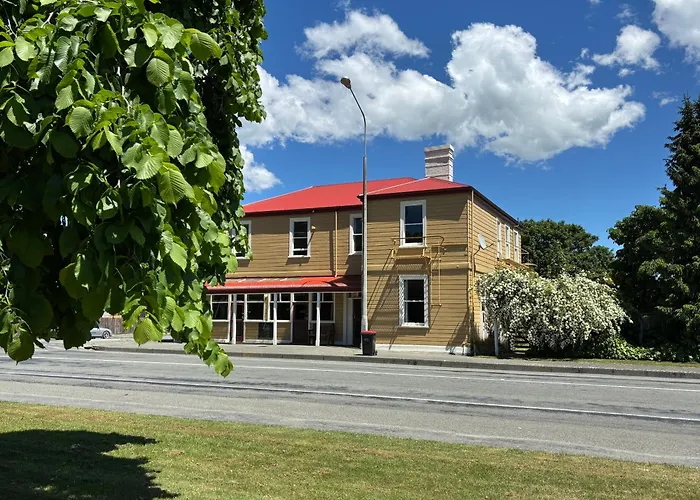The Albury Est1879